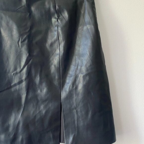 Oak + Fort vegan leather black mini skirt - Size 8 - Picture 5 of 5